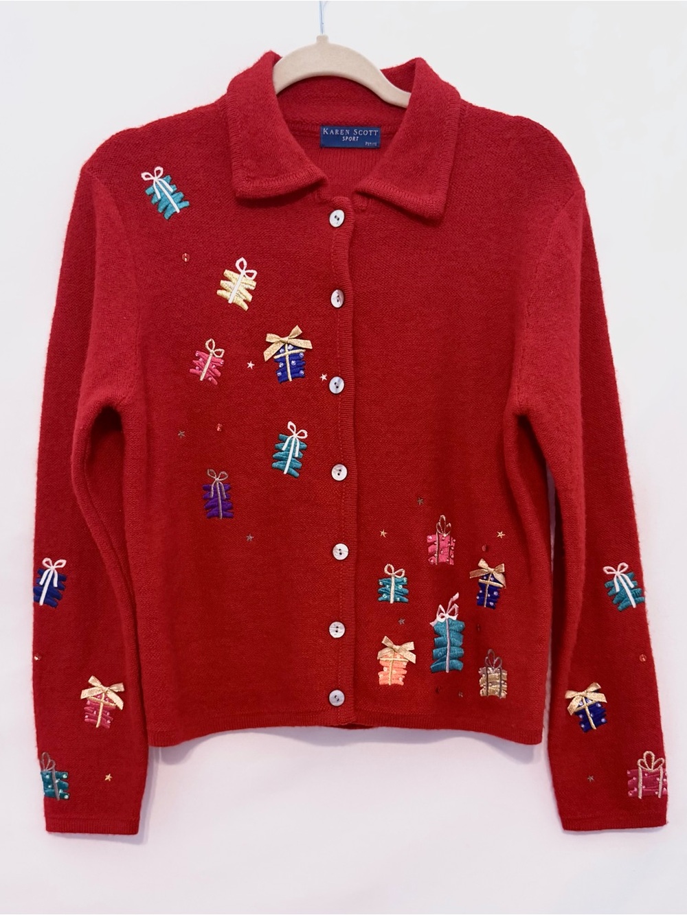 Vintage Karen Scott 100% Wool Christmas Embroidered Cardigan Red Size MP